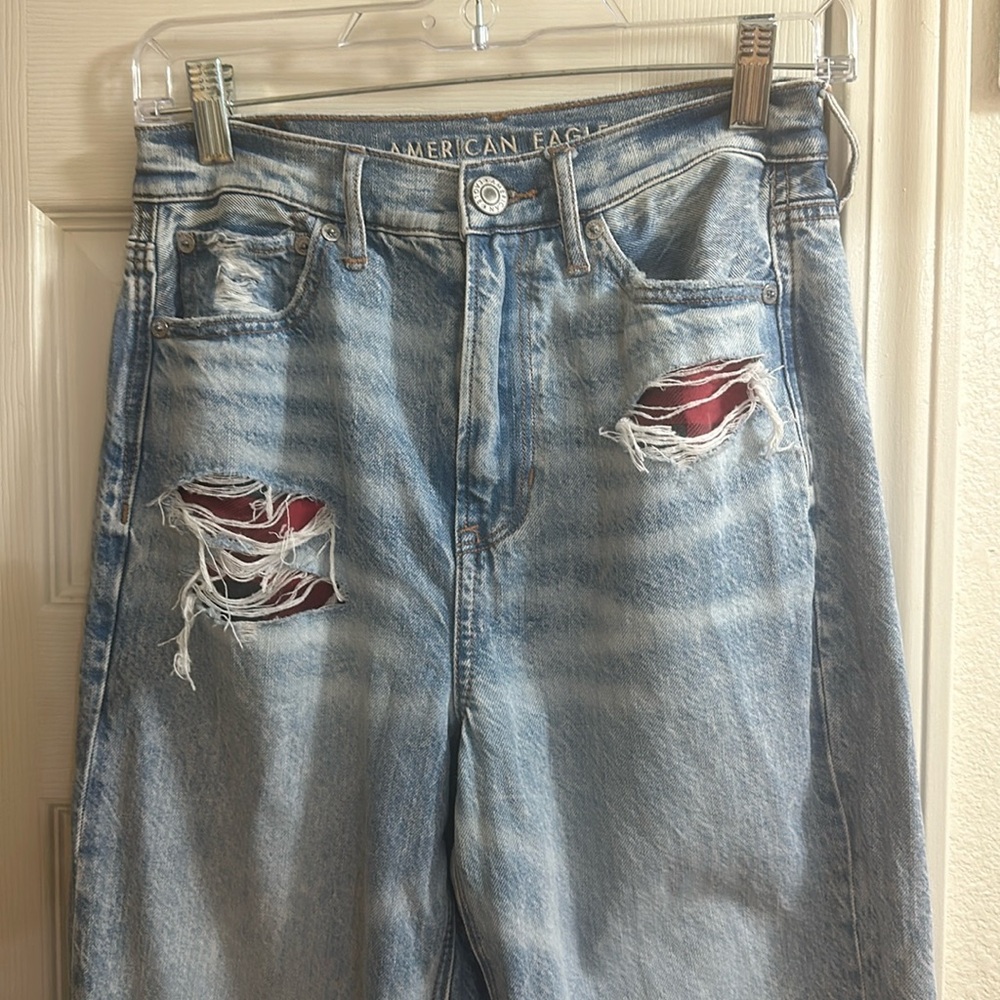 American Eagle Distressed Jeans